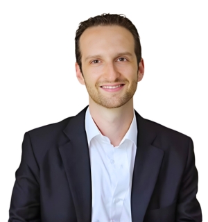 Dr. Daniel Vainer Leitchman
